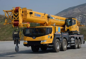 Grúa Móvil sobre Camión Xugong Nueva de 80 Toneladas para Construcción con Altura de Elevación de 60.8m a Precio de Fábrica - Product Image 2