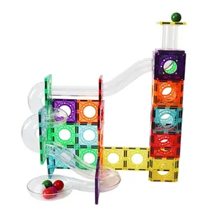 Magnescape 106 pezzo Set di blocchi magnetici in plastica blocchi per bambini pista di auto e mattonelle di corsa in marmo con palla - Product Image 2