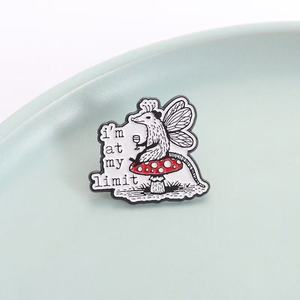 Spille Smaltate <span class=keywords><strong>a</strong></span> Forma di Possum con Ali di Farfalla Seduto su Fungo, 'I'm My Limit', per Laurea, in Lega di Zinco, Badge per Bavero, Gioielli - Product Image 2