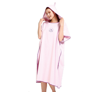 Peignoir <span class=keywords><strong>de</strong></span> Surf <span class=keywords><strong>Poncho</strong></span> pour adultes, combinaison différents coloris, fermeture à capuche, pour le <span class=keywords><strong>bain</strong></span>, le Surf, la natation, absorbant l'eau - Product Image 2
