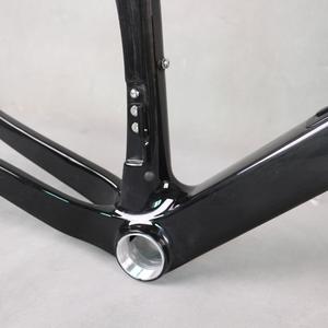 Cadre <span class=keywords><strong>de</strong></span> vélo <span class=keywords><strong>de</strong></span> gravier en fibre <span class=keywords><strong>de</strong></span> <span class=keywords><strong>carbone</strong></span> noir et blanc, peinture, GR208, pneu max 700*50C, dropout UDH avec <span class=keywords><strong>tige</strong></span> <span class=keywords><strong>de</strong></span> <span class=keywords><strong>selle</strong></span> <span class=keywords><strong>de</strong></span> 31,6 mm - Product Image 4