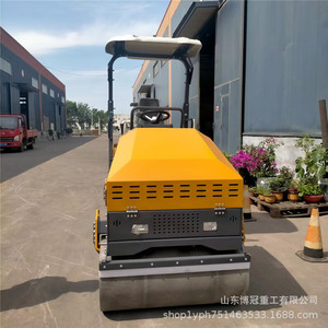 Compacteur routier à double tambour vibratoire entièrement hydraulique de 3 tonnes, alimenté au diesel, pour revêtement en asphalte - Product Image 3