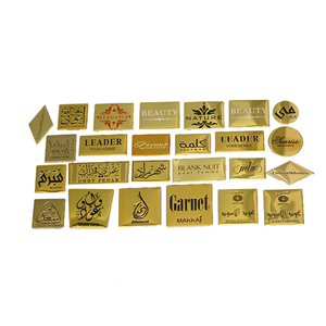 Étiquettes de parfum acceptées Logo personnalisé <span class=keywords><strong>bouteille</strong></span> de parfum en aluminium <span class=keywords><strong>bouteille</strong></span> de bière en métal OEM boisson autocollant adhésif imperméable - Product Image 3