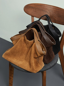 Sac fourre-tout pour femme en daim véritable personnalisé, de haute qualité, grande capacité, doux, imperméable, léger, sac à main décontracté pour l'hiver - Product Image 4