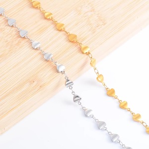 Collier élégant en forme de cœur en acier inoxydable pour femmes, bijoux couleur or et argent, cadeaux d'anniversaire pour femmes et filles - Product Image 6