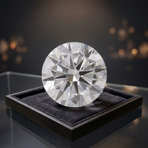 Diamante Redondo de 4.00 Quilates Cultivado en Laboratorio, Corte Excelente, Color E, Claridad VVS2, Certificado IGI, Modelo LG3 AURA LUXURIA - Product Image 4