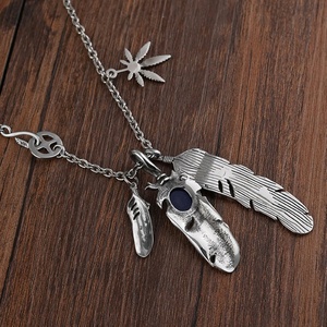 Ensemble de bijoux en acier inoxydable pour hommes, colliers rétro très tendance, colliers à pendentif plume pour hommes, accessoires de bijoux - Product Image 4