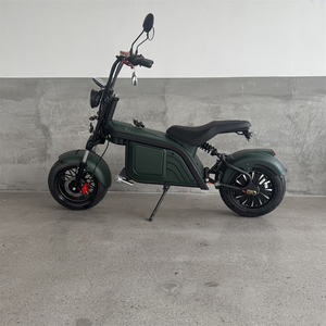La <span class=keywords><strong>trottinette</strong></span> électrique de 4000 W n'<span class=keywords><strong>a</strong></span> pas de roues avant ni arrière, n'<span class=keywords><strong>a</strong></span> pas de batterie et n'<span class=keywords><strong>a</strong></span> pas de freins. - Product Image 1