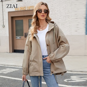 Manteau <span class=keywords><strong>Trench</strong></span> <span class=keywords><strong>Court</strong></span> <span class=keywords><strong>Femme</strong></span> Imperméable et Coupe-Vent <span class=keywords><strong>Beige</strong></span> Grande Taille à Capuche – Collection Printemps – Vente en Gros Mode - Product Image 5