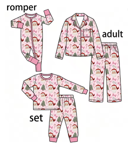 Conjunto de Pijama Familiar Rosa con Estampado Navideño de Santa Claus, Ropa de Dormir Cálida de Manga Larga para Niñas - Product Image 5