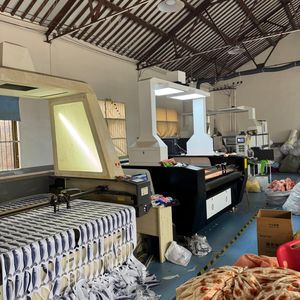 Otomatik Besleme Platformlu ve Hikvision Endüstriyel Kameralı Kumaşlar için En Düşük Fiyatlı Lazer Kesim Makinesi - Product Image 6