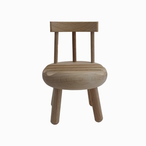 Vente en gros de tabourets de chaises en bois de hêtre massif Support pour téléphone portable Tiktok Creative Lazy Tablet Stand Office Decor Accessories - Product Image 5