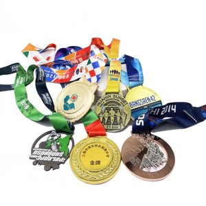 Medaglia di Alta Qualità per la Maratona Internazionale di Pechino in Lega di Zinco Placcata Oro con <span class=keywords><strong>Nome</strong></span> dell'Evento e Design con Intarsio in Smalto - Product Image 6