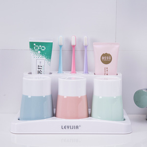 Ensemble porte-brosses à dents Leyijia avec gobelets, support de rangement rectangulaire pour salle de bain, nettoyage facile, style familial pour trois personnes - Product Image 2