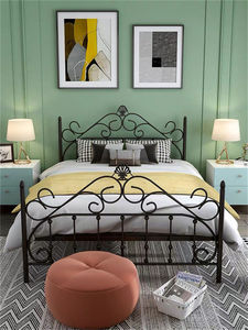 Letto in Ferro con Cornice Dorata Stile Europeo, Elaborato e Raffinato - Product Image 4