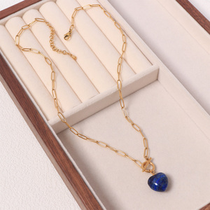 Collar con Colgante de Ágata en Forma de Corazón, Chapado en Oro y Plata, de Acero Inoxidable, Personalizable OEM/OEM, Unisex, de Piedra Natural, en Tendencia, Entrega Inmediata - Product Image 5