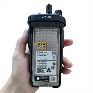 Radio Móvil Digital Portátil APX4000 P25, IP67 Resistente al Agua, GPS, AES-256, DMR, Walkie-Talkie con Teclado Completo, Radio de Largo Alcance - Product Image 1
