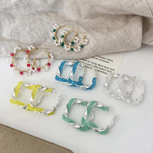 Orecchini Versatili alla Moda <span class=keywords><strong>con</strong></span> Design Unico e Raffinato, che Emanano un Tocco Elegante e di Alta Classe per Donne - Product Image 1