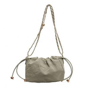 Bolso Pequeño de Moda para Chicas, Bolso Bandolera de Piel Sintética con Cordón, Bolso de Hombro con Cadena Elegante - Product Image 3