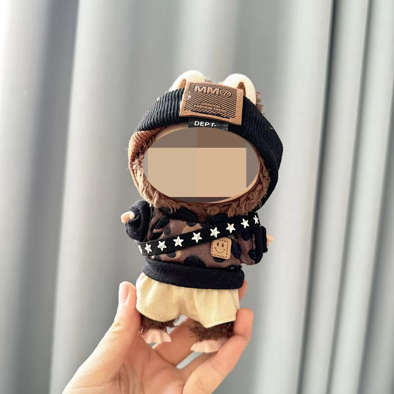 Ensemble de quatre pièces en soie Pendentif léopard