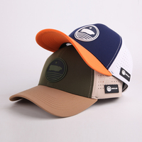 Casquette de baseball et de golf personnalisée en gros, découpée au laser, perforée, respirante, à séchage rapide, avec étiquette en caoutchouc imperméable, couleur performance