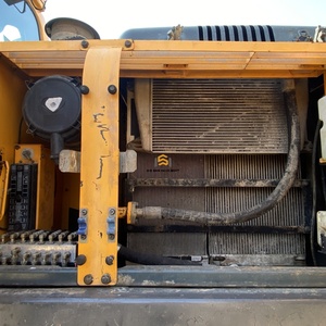 Excavatrice sur chenilles Hyundai 225LC-9T d'occasion haute performance à prix compétitif - Product Image 3