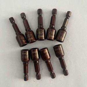30 pièces Douilles magnétiques haute résistance en acier coloré, hexagonales 8 mm, à tête de <span class=keywords><strong>douille</strong></span>, avec aimant puissant, pour perceuse à percussion et pour câblage - Product Image 2