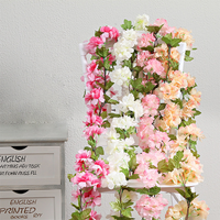 Fabricant de fleurs artificielles en gros, vigne de fleurs de cerisier artificielles pour la décoration de mariage