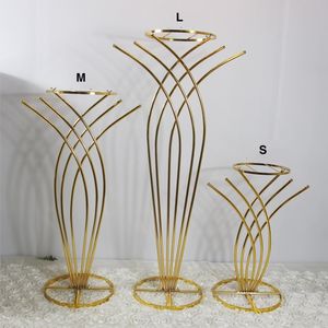 Wholesale Wedding Entrance Decoration Walkway Outdoor Indoor Metal Geometric Cut <strong>Flower</strong> Display <strong>Pedestal</strong> <strong>Stand</strong> - Product Image 3