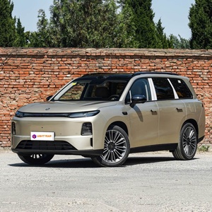 <span class=keywords><strong>SUV</strong></span> intelligent Leapmotor C16 haut de gamme avec LiDAR, 27 fonctions ADAS, écran de divertissement arrière, mode lit plat de 2 m pour les familles technophiles - Product Image 1