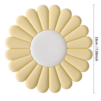 Nouveau design moderne et créatif Dessous de plat en silicone à fleurs de marguerite Napperons et sous-verres ronds pour la maison ou la vente en gros de plats chauds