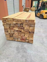 Planches de camphrier en bois de pin massif naturel pour une utilisation en hôtel