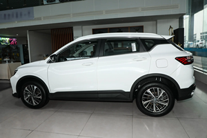 중고 <span class=keywords><strong>SUV</strong></span> 지리 쿨레이 2023 1.4T 수동 골드 에디션 특가 판매 클래식 주차 쉬운 패셔너블한 기술 - Product Image 2