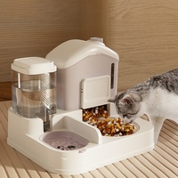 Accessoires pour chien animal Automatique Plastique Bols de nourriture pour chat Distributeurs Distributeur d'eau pour chien