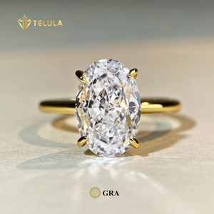 Anello di Fidanzamento Classico con Moissanite Taglio Ovale 4.5CT, Gioiello in Argento Sterling S925 - Product Image 1