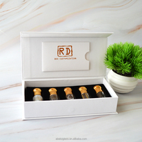 Ensemble de flacons de parfum en verre de oud personnalisés de 5 pièces emballant des boîtes cadeaux magnétiques
