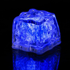Nhấp nháy LED ánh sáng <span class=keywords><strong>Ice</strong></span> <span class=keywords><strong>Cube</strong></span> nhựa không thấm nước LED <span class=keywords><strong>ICE</strong></span> <span class=keywords><strong>CUBE</strong></span> với on off chuyển đổi đa màu sắc nhấp nháy Glow <span class=keywords><strong>Ice</strong></span> <span class=keywords><strong>Cube</strong></span> - Product Image 6