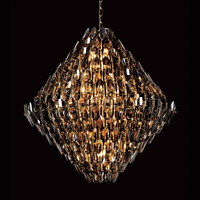 Lustre en cristal transparent de luxe en forme de grande pyramide dorée à plusieurs niveaux pour hall de villa, foyer