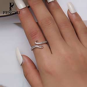 Anillo de Pulpo Ajustable de Moda para Mujer, Plata de Ley 925, Anillos Minimalistas con Diseño Oceánico, Joyería Fina de Diseñador Personalizada, Venta al Por Mayor - Product Image 4