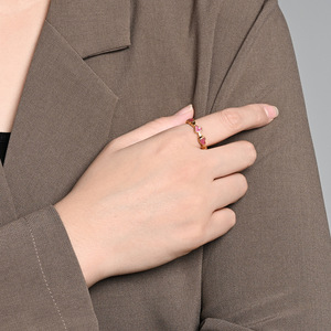 Trendy heart-shaped drip <b>ring</b> for women, <b>titanium</b> steel gold-plated, sweet and cool style, niche and high-end pinky <b>ring</b>. - Product Image 3