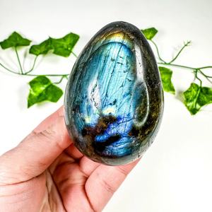 Vente en gros d'œufs miniatures en labradorite bleue naturelle sculptés à la main, décoration d'intérieur, style Feng Shui, cadeau d'anniversaire - Product Image 5