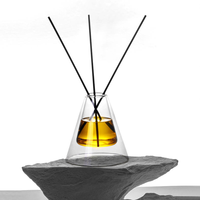 Vase en verre transparent à double paroi de 180ml Aromathérapie sans flamme pour diffuseur de roseaux Bouteille en verre de luxe en forme de cône Home Deco