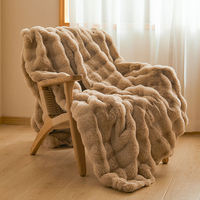 Couverture moelleuse et douillette pour canapé, adaptée à toutes les saisons, couverture de luxe en fausse fourrure de lapin