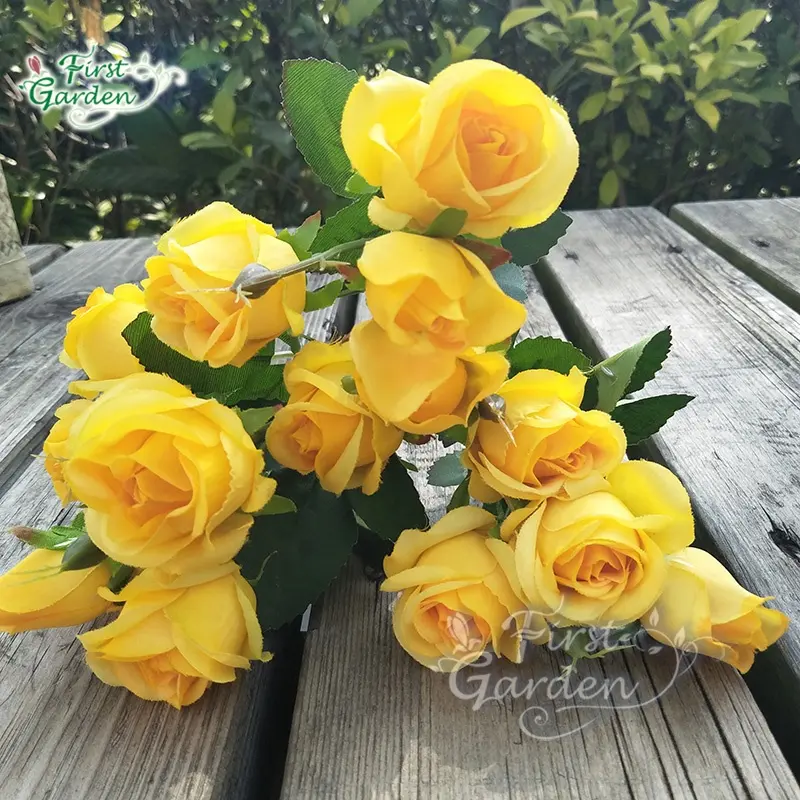 Giallo fiore di seta artificiale piccole rose utilizzato per la scena del matrimonio di abbellimento regalo di festa della decorazione della casa decorazione della fase