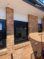 Ventanas Abatibles de Aluminio con Diseño Moderno, Insonorizadas, Estándar Australiano AS2047, Solución Integral para Proyectos de Construcción