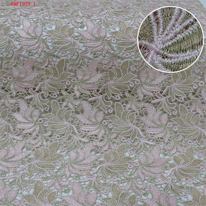 Fabrication en usine de tissu de dentelle de broderie de fleurs douces écologiques ligne d'or brillant couleur rose <span class=keywords><strong>oeillet</strong></span> personnalisé conception évidée - Product Image 3