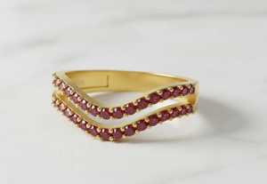 4KT Yellow Gold Double-band chevron <b>ring</b> in Natural <b>Garnet</b> - Product Image 5