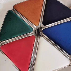 Taburete de metal portátil de diseño moderno colorido y apilable para niños y adultos en la oficina en casa o apartamento - Product Image 5
