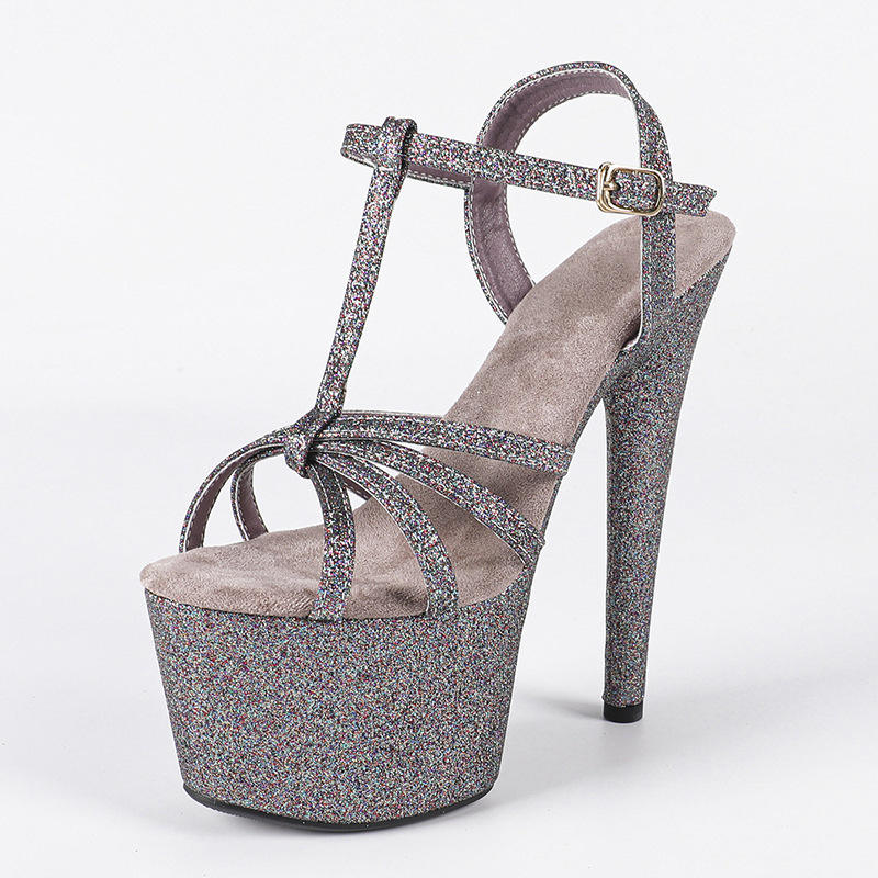 Cendres de l'espace profond