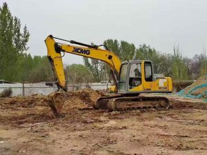 Excavadora sobre orugas <span class=keywords><strong>XCMG</strong></span> <span class=keywords><strong>XE150D</strong></span> de alta eficiencia de 15 t con cubo de 0,61 m³ y motor de 48 kW para construcción urbana y de tuberías - Product Image 4